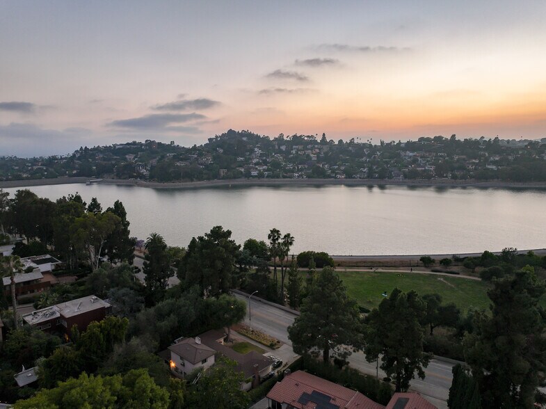 More Photos Of 2305 Glendale Blvd, Los Angeles Apartments For Sale