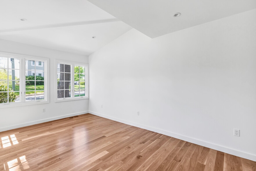 More Photos Of 965 Post Rd E, Westport Office Residential For Lease
