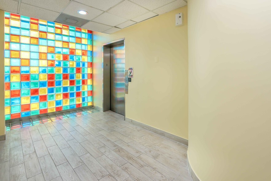 More Photos Of 1799 W Oakland Park Blvd, Oakland Park Office For Lease