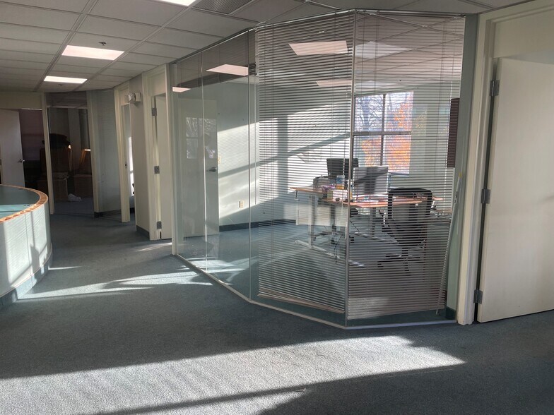 More Photos Of 19-21 Broadway, Arlington, MA 02474 Broadway, Arlington Office Residential For Lease