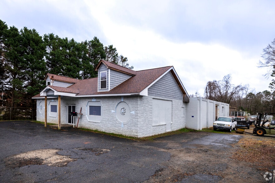 Primary Photo Of 7210 W Wilkinson Blvd, Belmont Flex For Sale