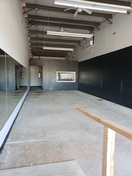 More Photos Of 1805 Hembree Rd, Alpharetta Unknown For Lease