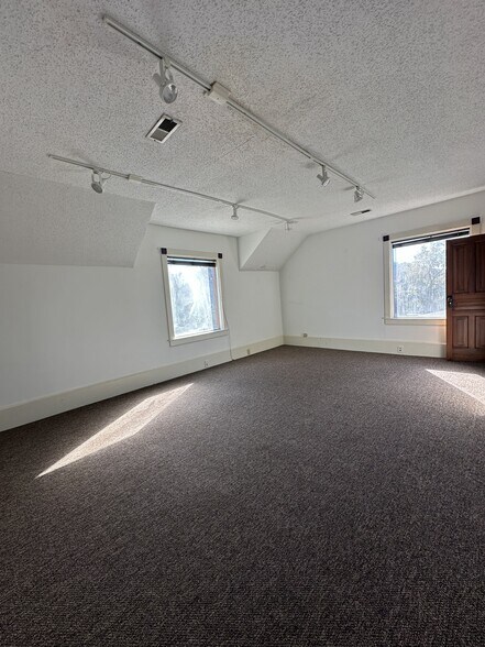 More Photos Of 93 Church St, Asheville Office For Lease