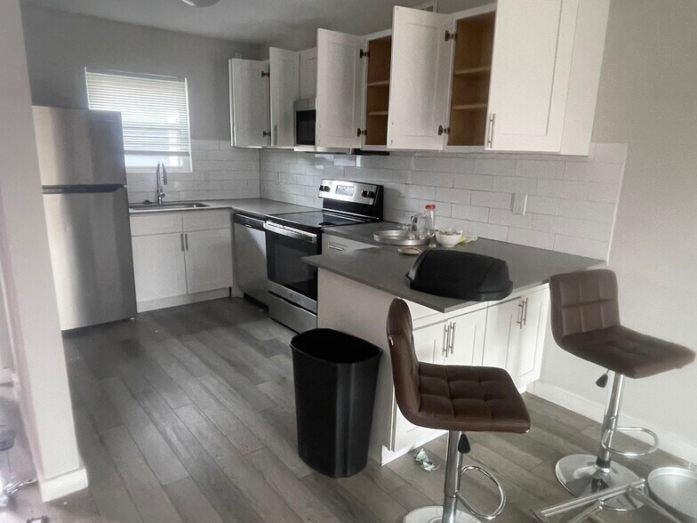 More Photos Of , Austin Multifamily For Sale