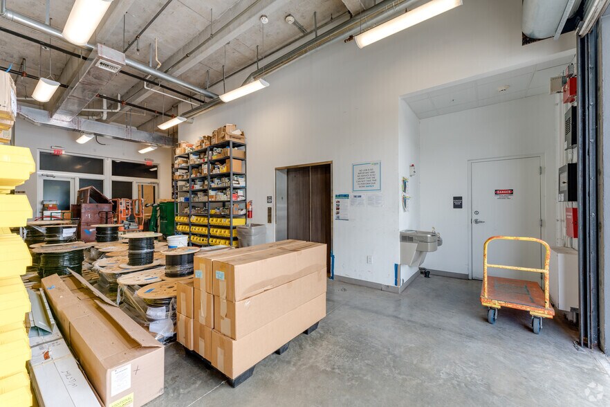 More Photos Of 2200 SW 67th Ave, Miami Office For Sale