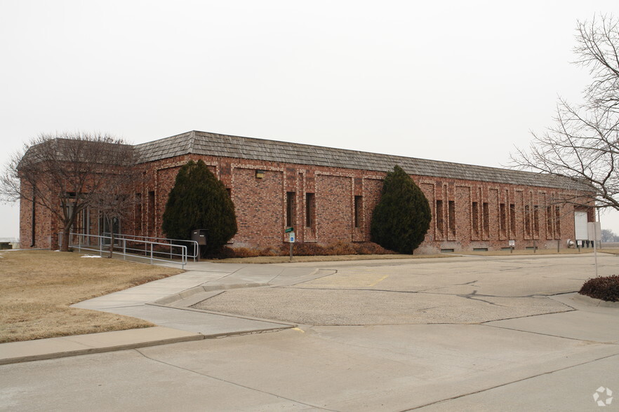 Primary Photo Of 1300 E 13th St, Hays Medical For Sale