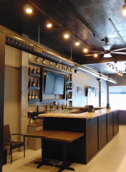 More Photos Of 151-155 NE 4th Ave, Delray Beach Storefront Retail Office For Sale