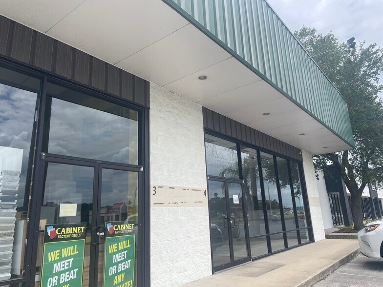 More Photos Of 1760 Tree Blvd, Saint Augustine Freestanding For Lease