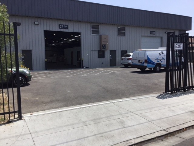 Primary Photo Of 7522 Maie Ave, Los Angeles Manufacturing For Lease