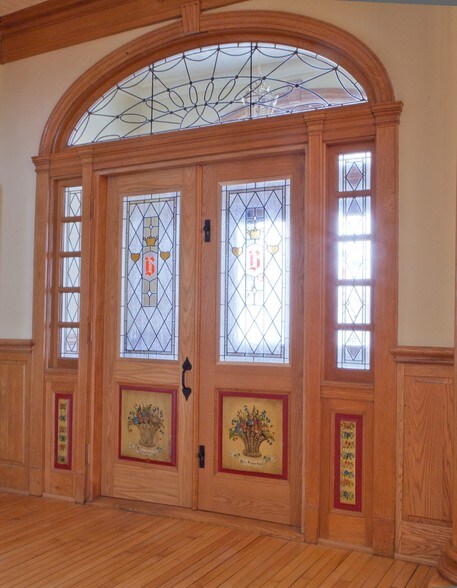 More Photos Of 212 Main St W, New Prague Hotel For Sale
