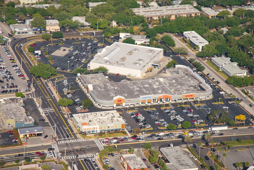 More Photos Of 3800 S Tamiami Trl, Sarasota Unknown For Lease