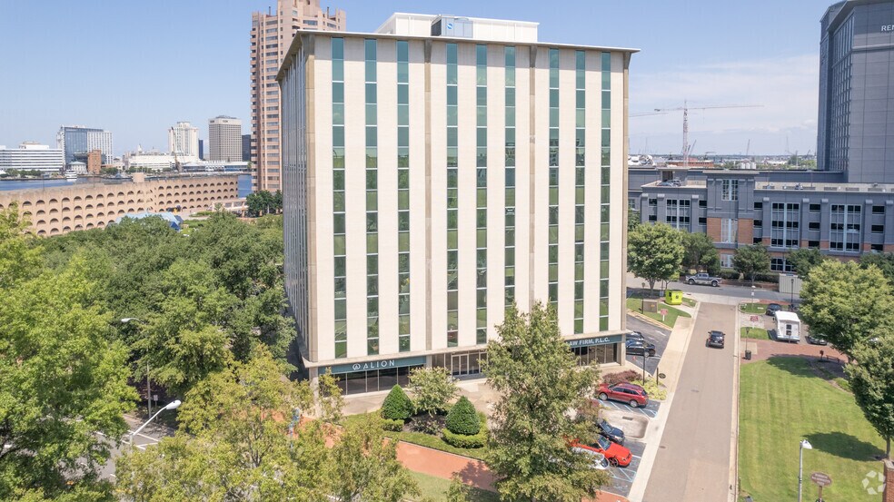 More Photos Of 355 Crawford St, Portsmouth Office For Lease