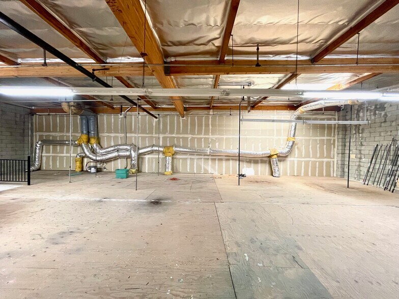 More Photos Of 11920 Goldring Rd, Arcadia Warehouse For Sale