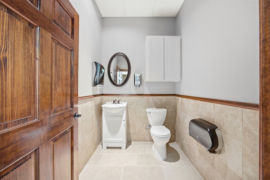 More Photos Of 120 S Village Center Rd, Southlake Office For Lease