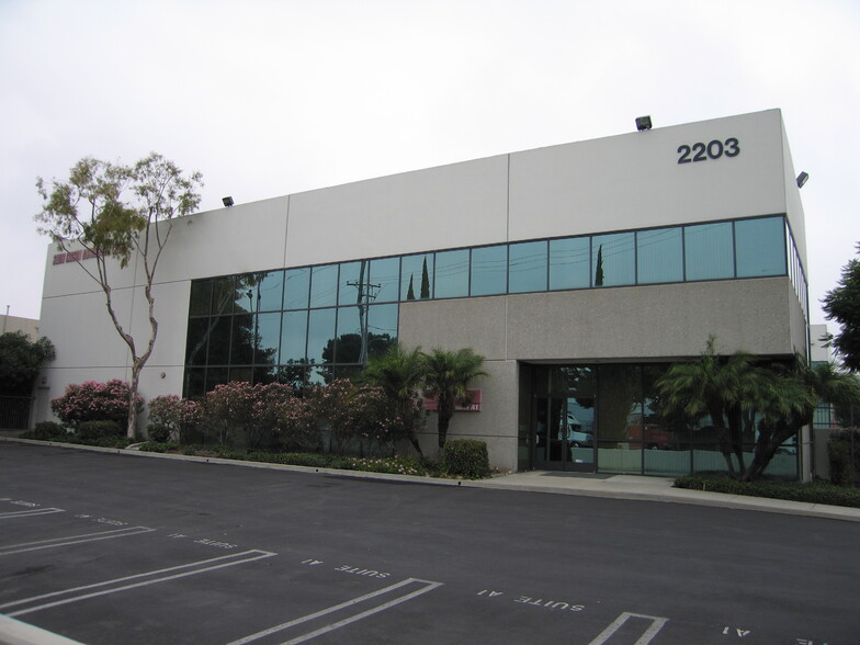 Primary Photo Of 2203 E Carson St, Carson Distribution For Lease