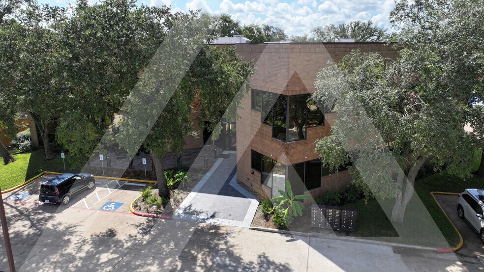 More Photos Of 3634 Glenn Lakes Lane, Missouri City Office For Lease