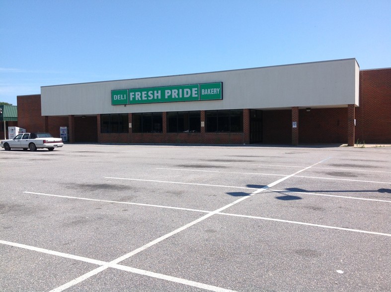 Primary Photo Of 2611-2625 Charles M Lankford Jr Mem Hwy, Exmore Unknown For Lease