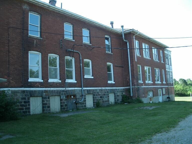 More Photos Of 2940 Cambria Rd, Hillsdale Apartments For Sale