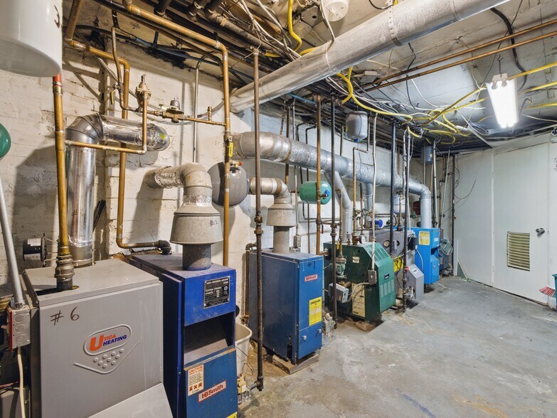 More Photos Of 904 Bergenline Ave, Union City Apartments For Sale