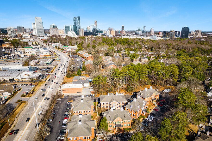 More Photos Of 2941 Piedmont Rd NE, Atlanta Medical For Lease