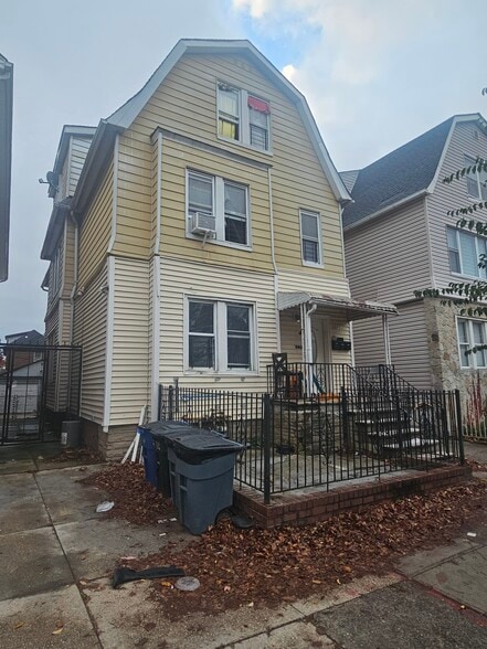 More Photos Of 1543 Leland Ave, Bronx Multifamily For Sale