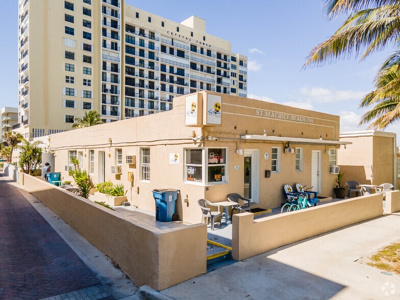 Primary Photo Of 310 Michigan St, Hollywood Hotel For Sale