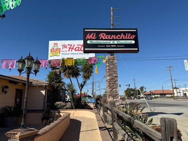 More Photos Of 1964 W Foothill Blvd, Upland Restaurant For Sale