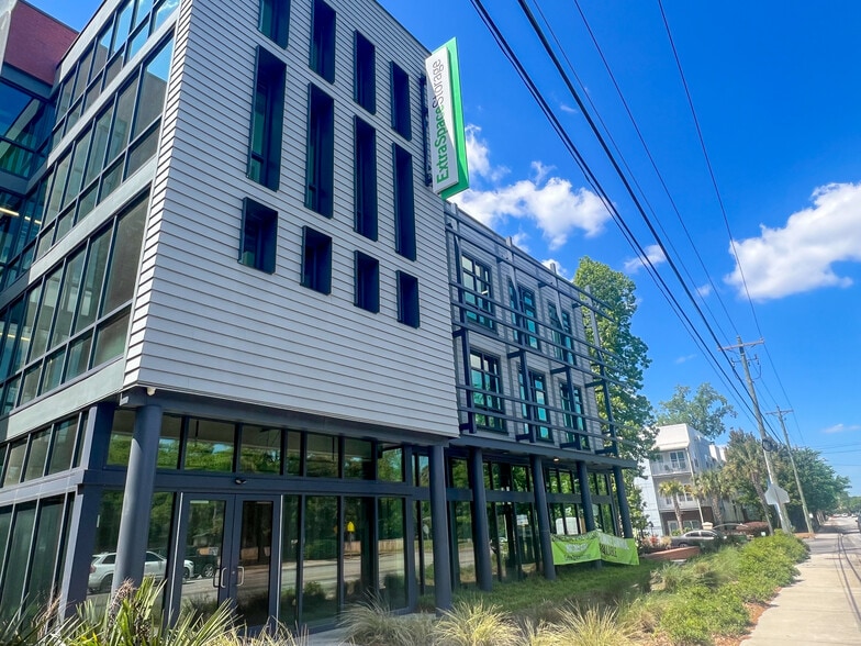 More Photos Of 1861 Ashley River Rd, Charleston Self Storage For Lease