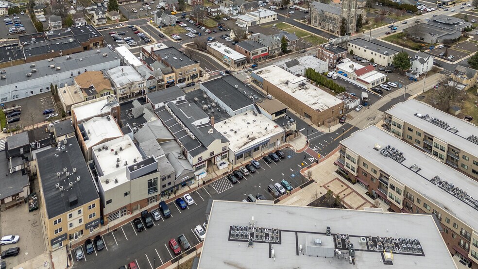 More Photos Of 314 Madison St, Lansdale Storefront Retail Residential For Lease
