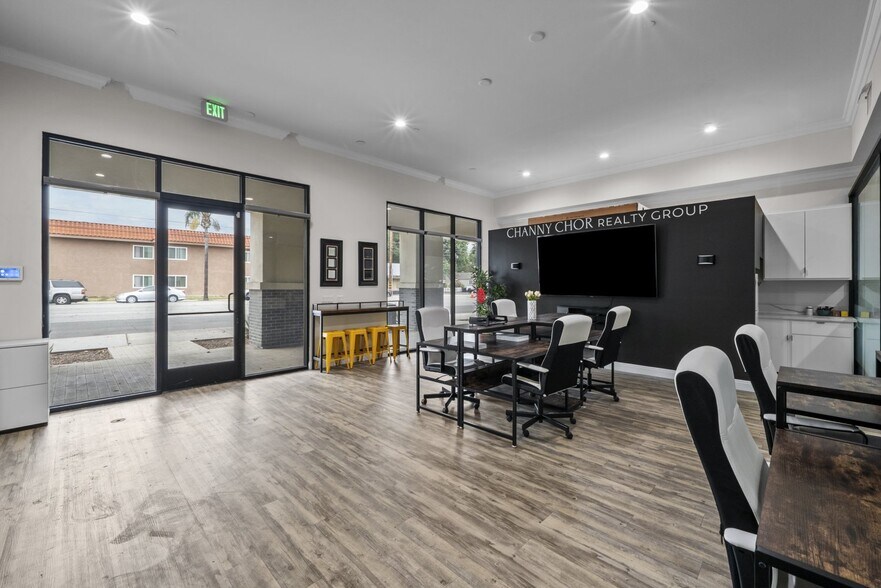 More Photos Of 9908 Artesia Blvd, Bellflower Storefront Retail Office For Sale