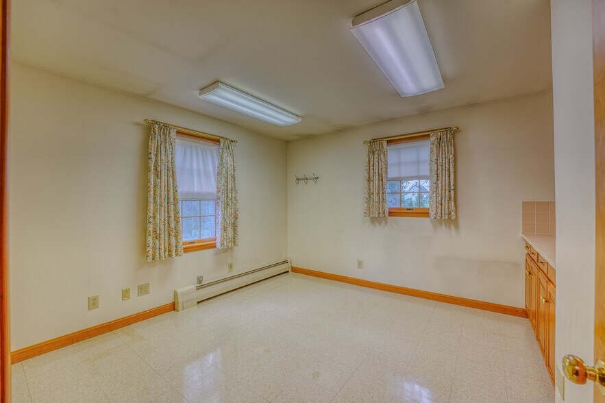 More Photos Of 188 Cottage St, Littleton Office Residential For Sale