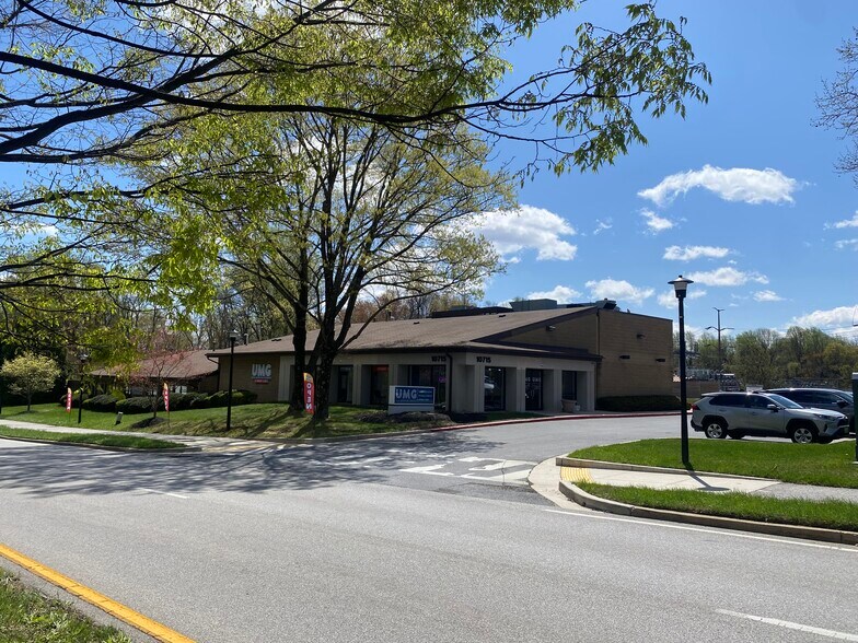 More Photos Of 10715 Little Patuxent Pky, Columbia Storefront Retail Office For Sale
