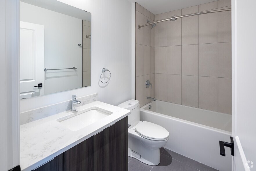 More Photos Of 66 Weber St E, Kitchener Apartments For Lease