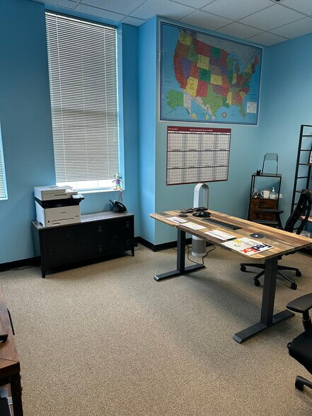 More Photos Of 16740 Birkdale Commons Pky, Huntersville Office Residential For Lease