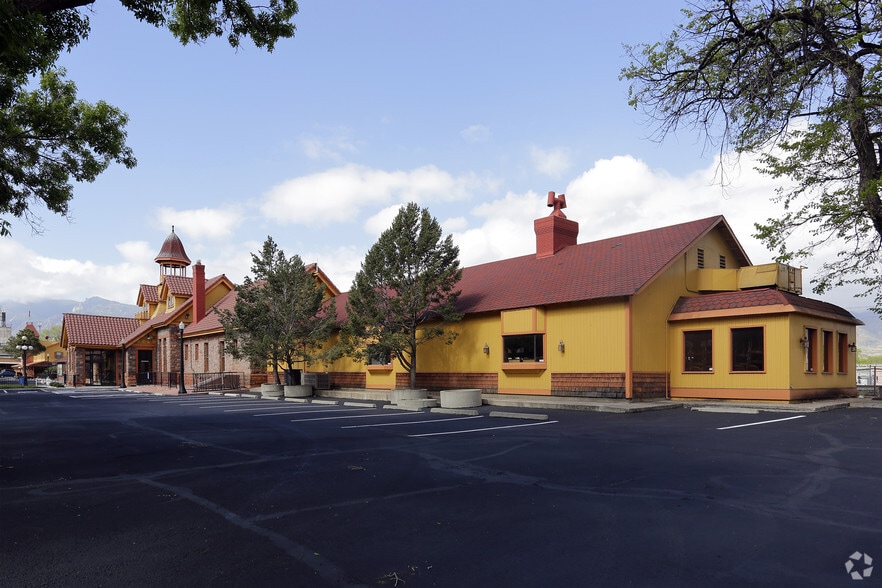 More Photos Of 10-50 S Sierra Madre St, Colorado Springs Freestanding For Lease