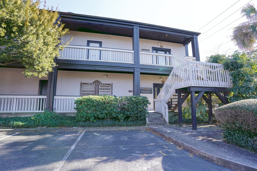 Primary Photo Of 198 Rutledge Ave, Charleston Medical For Sale
