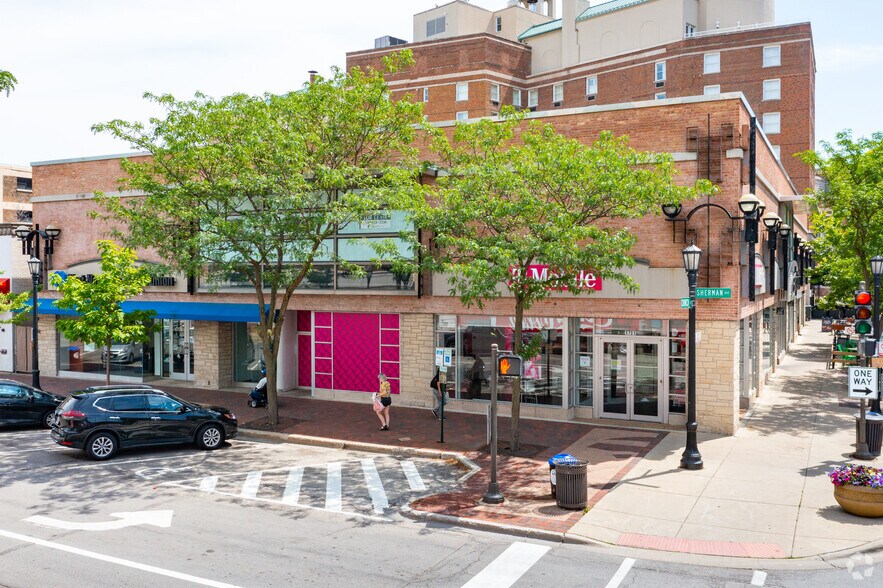 More Photos Of 707-715 Church St, Evanston General Retail For Lease