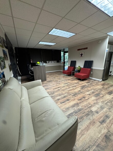 More Photos Of 3060 Mercer University Dr, Atlanta Medical For Sale