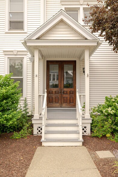 More Photos Of 437 E Allen St, Hudson Office For Sale