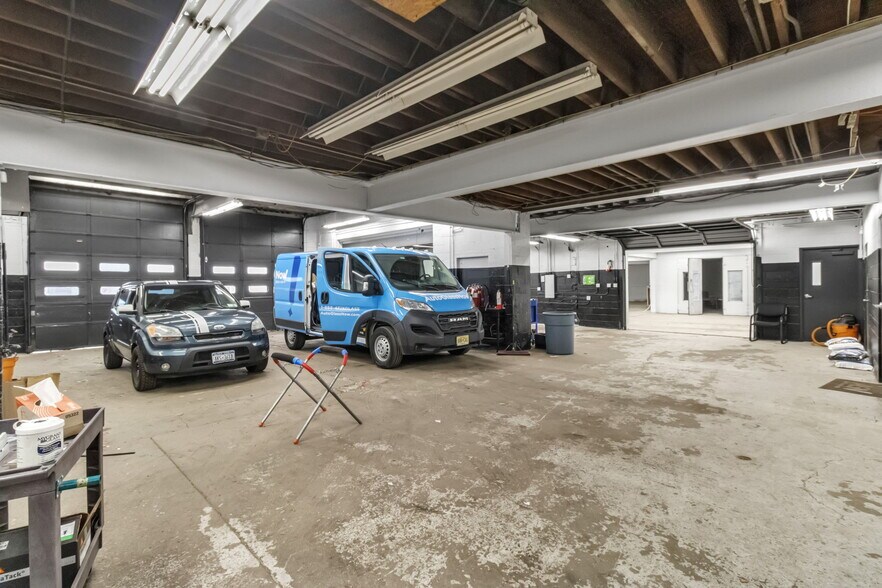 More Photos Of 874 Niagara Falls Blvd, Buffalo Auto Repair For Sale