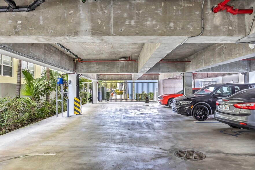 More Photos Of 538 Meridian Ave, Miami Beach Hospitality For Sale