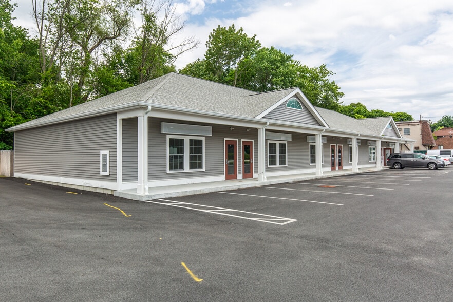 More Photos Of 294 Cowesett Ave, West Warwick General Retail For Lease