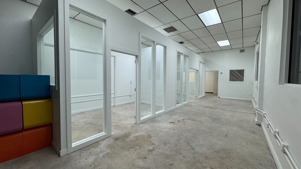 More Photos Of 2021-2043 NW 1st Pl, Miami Storefront Retail Office For Lease