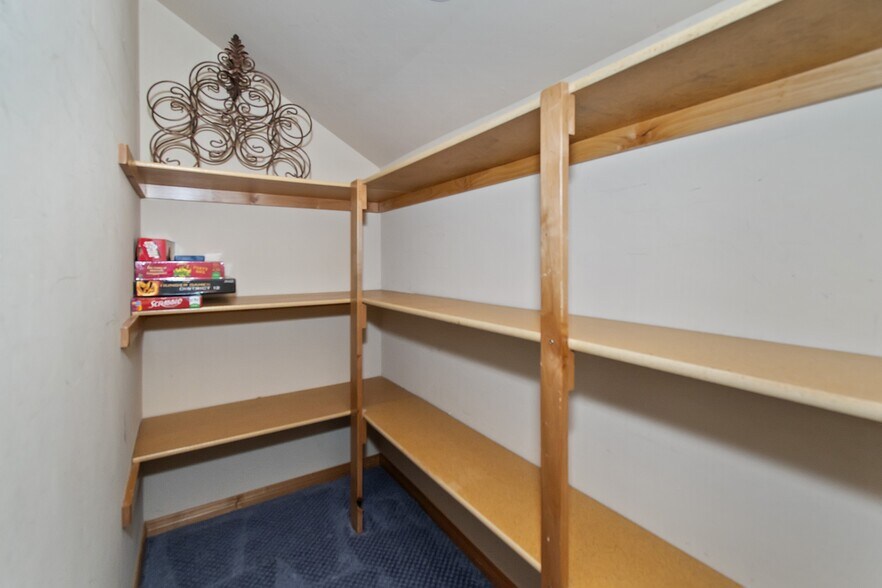 More Photos Of 42561 Moonridge Rd, Big Bear Lake Office For Sale