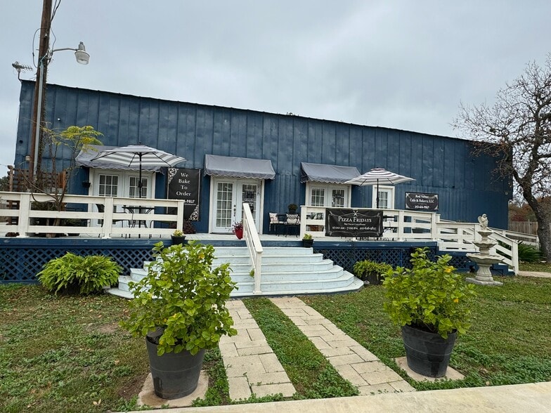 More Photos Of 2275 Old Pleasanton Rd, San Antonio General Retail For Sale