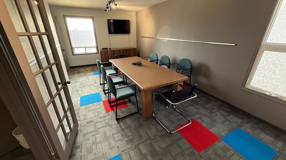 More Photos Of 341 Wardlaw Av, Winnipeg Office For Sale