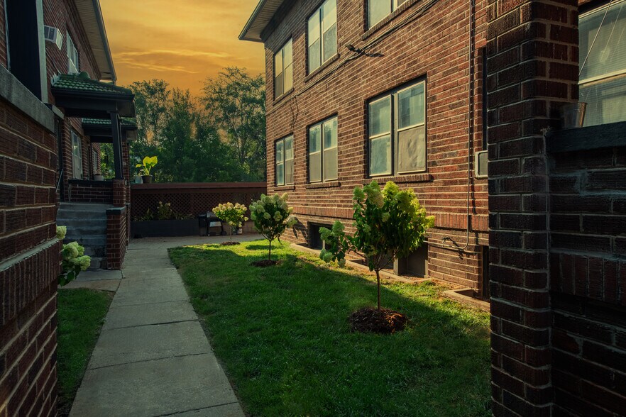 More Photos Of 120 N 6th St, Council Bluffs Apartments For Sale