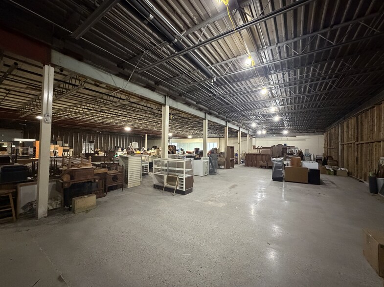 More Photos Of 1100 N Main St, Three Rivers Manufacturing For Lease
