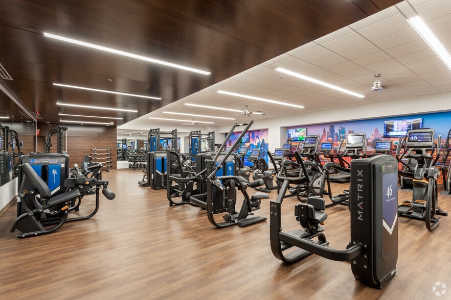 More Photos Of 4622 Pennsylvania Ave, Kansas City Office For Lease