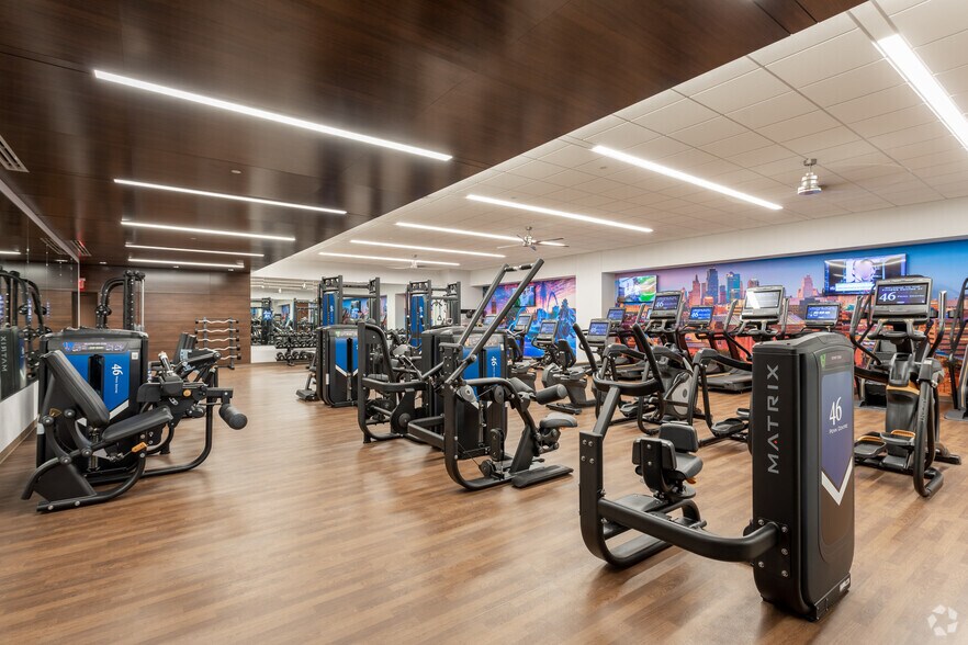 More Photos Of 4622 Pennsylvania Ave, Kansas City Office For Lease
